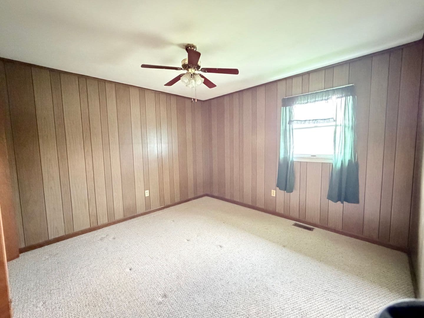 Blountville Multiplex: 154 Franklin Dr. - Unit 1