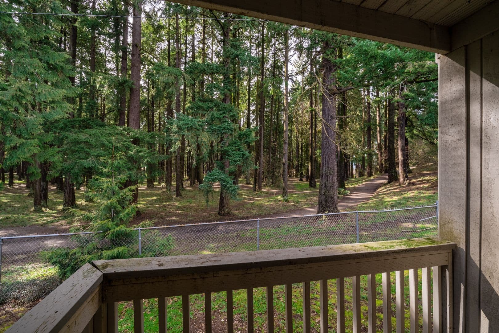 Portland Apartment: 8778 Columbia Blvd