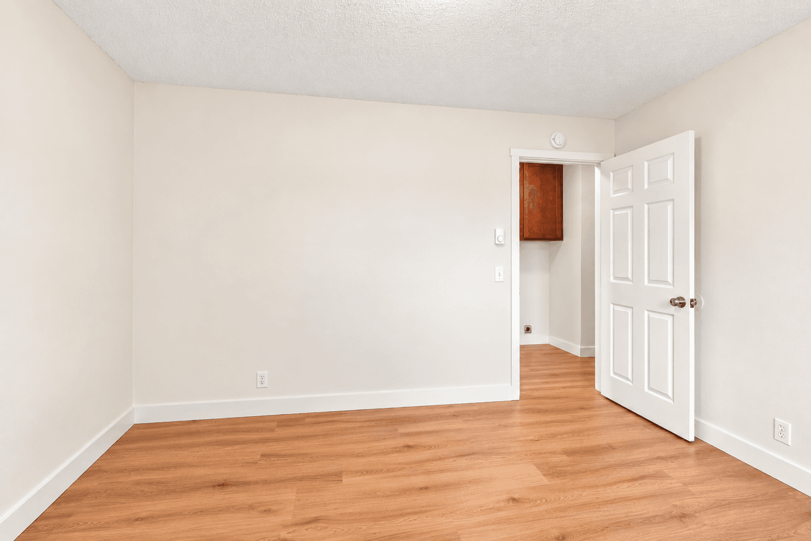 Forest Grove Apartment: 21st Place