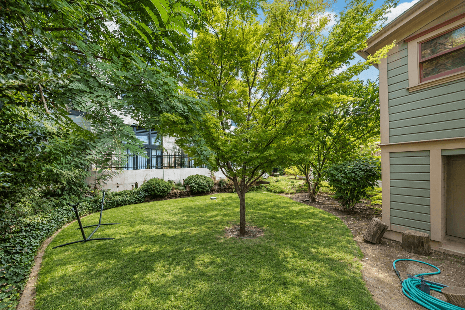 Portland House: 1945 NW Raleigh Street