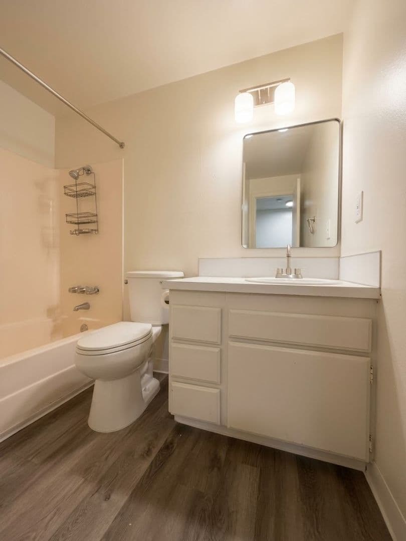 Salem Townhome: 190 Boone Road SE