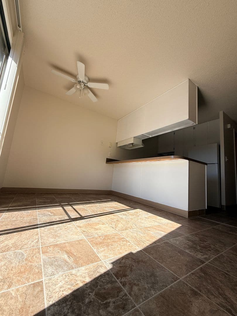 Salem Townhome: 190 Boone Road SE