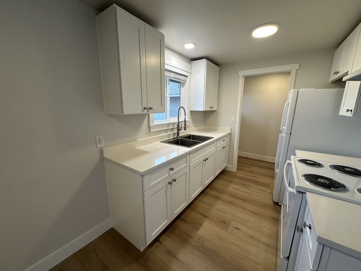 Boardman Apartment: 302 N. Main Street