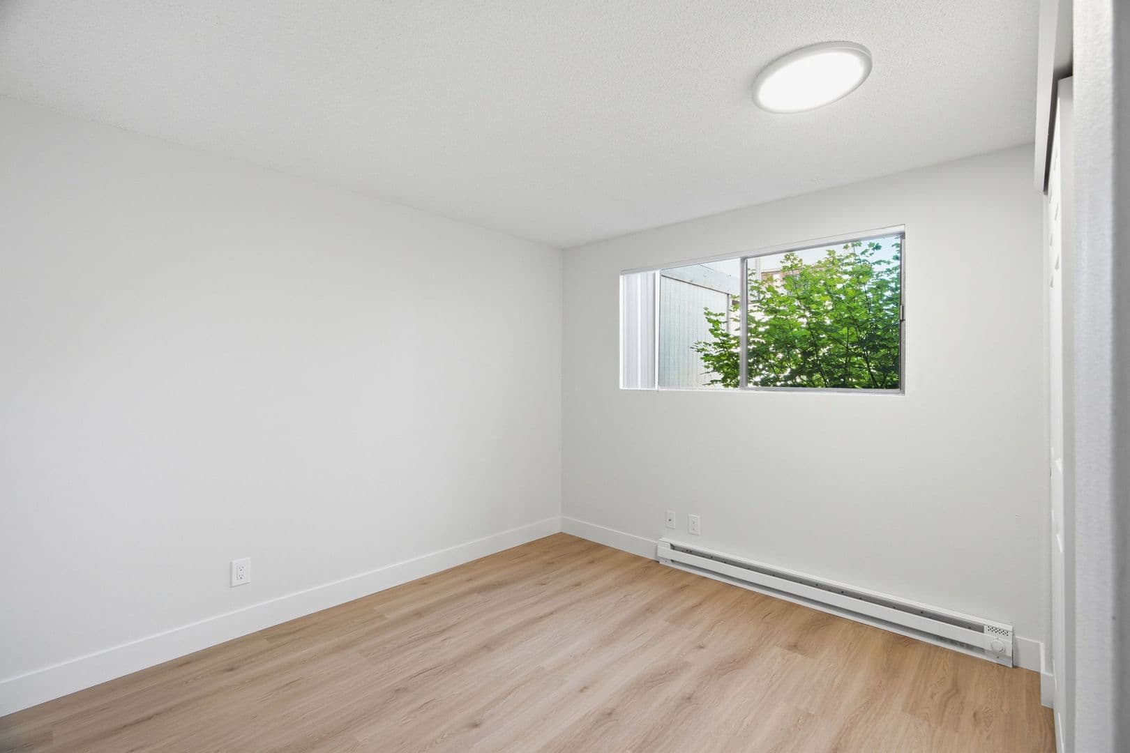Salem Townhome: 190 Boone Road SE