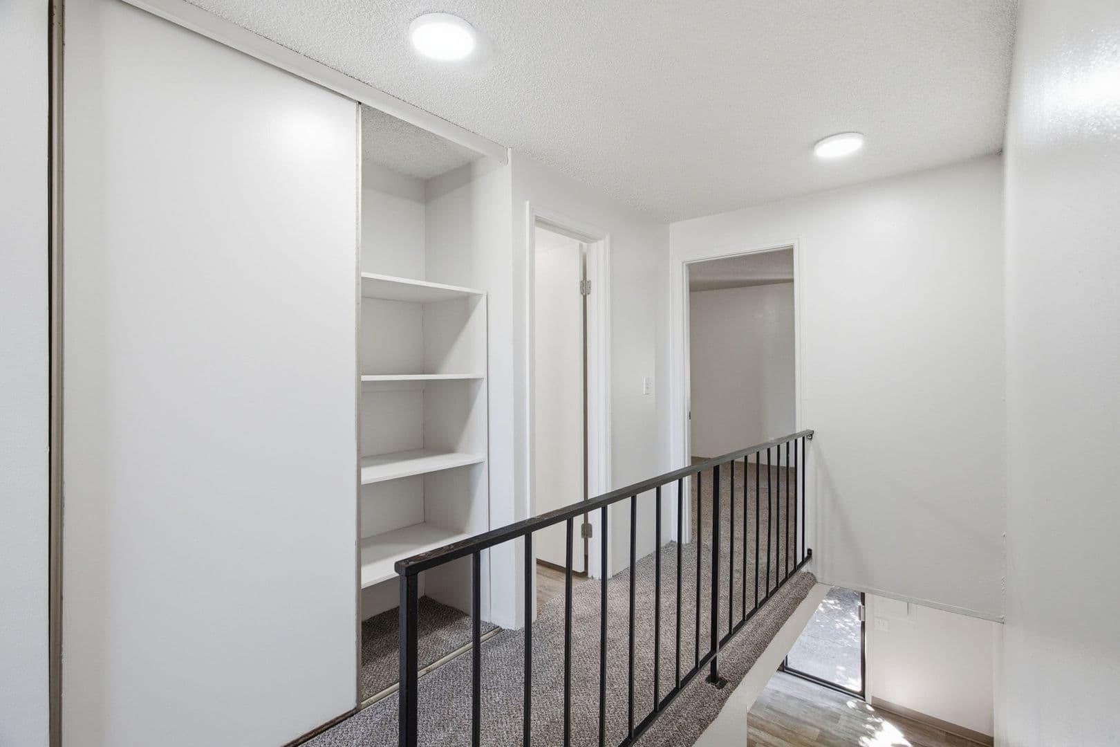 Salem Townhome: 190 Boone Road SE