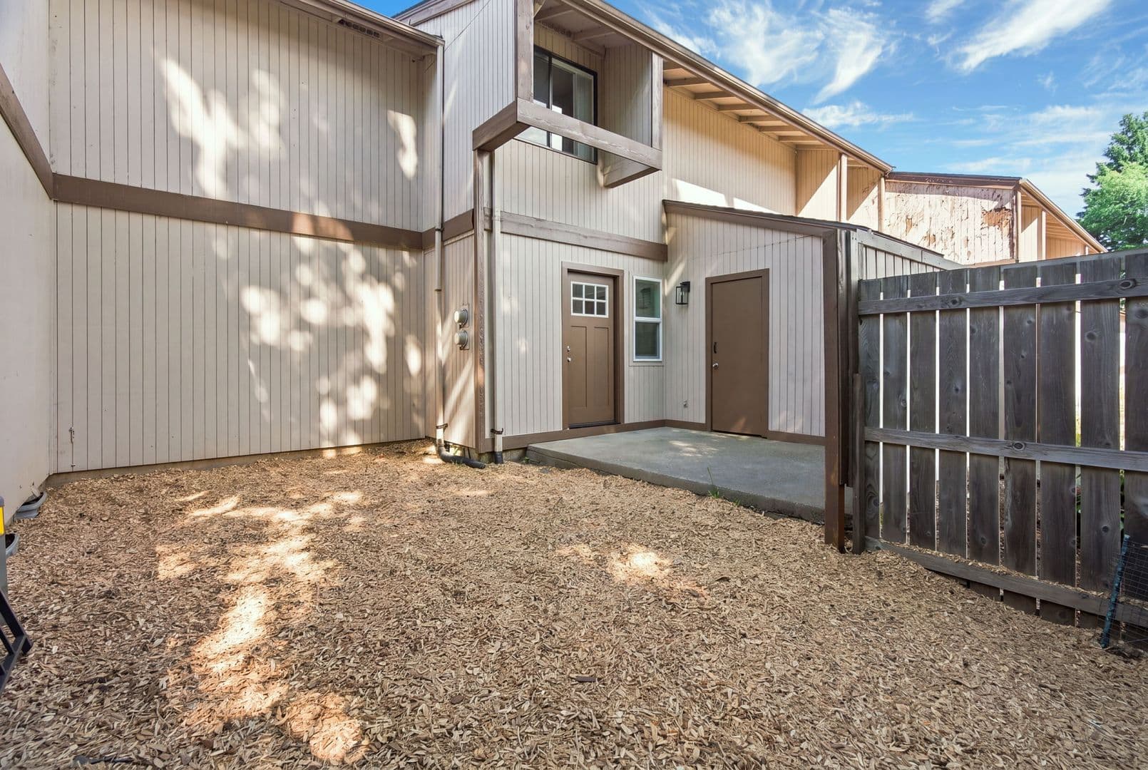 Salem Townhome: 190 Boone Road SE