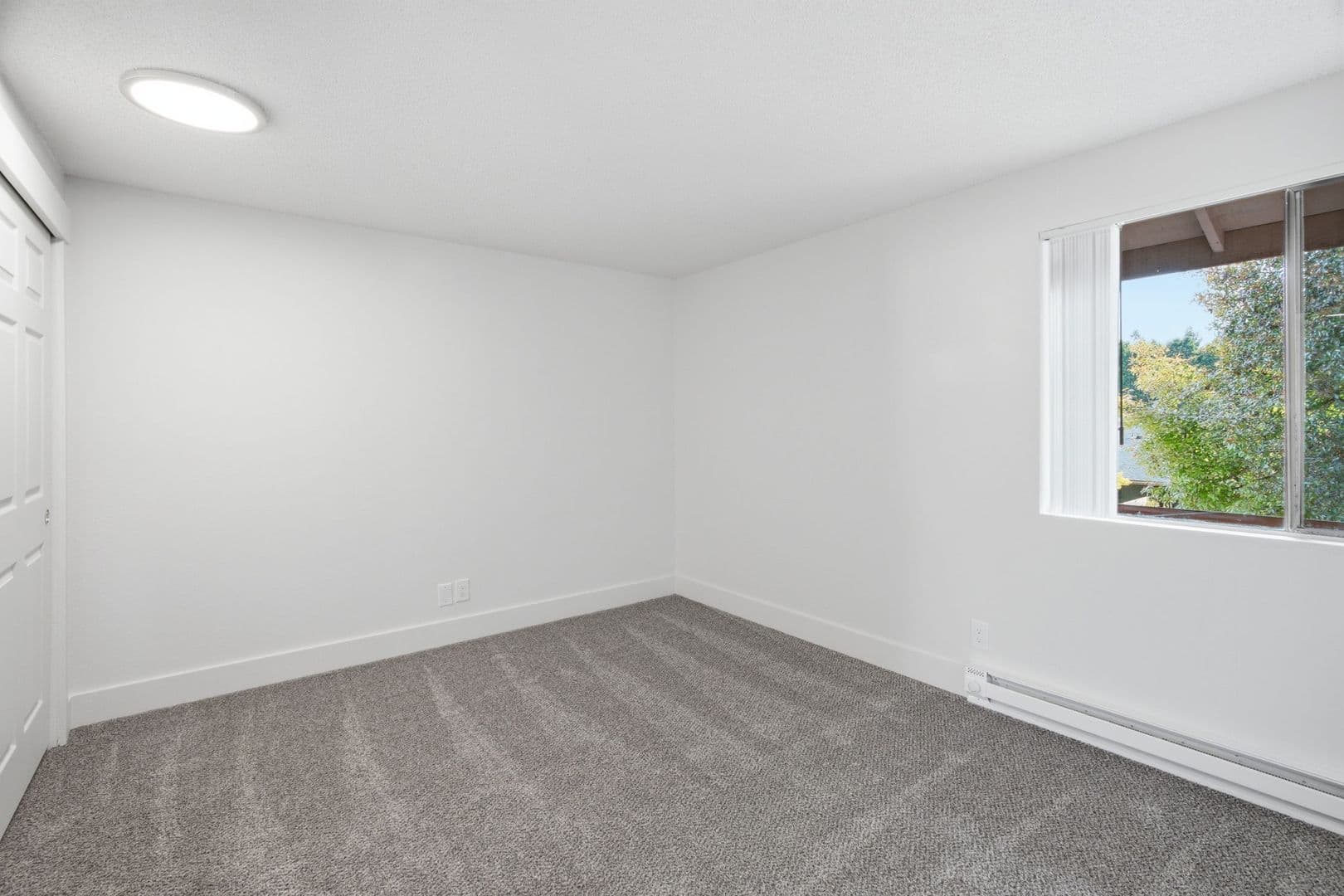 Salem Townhome: 190 Boone Road SE