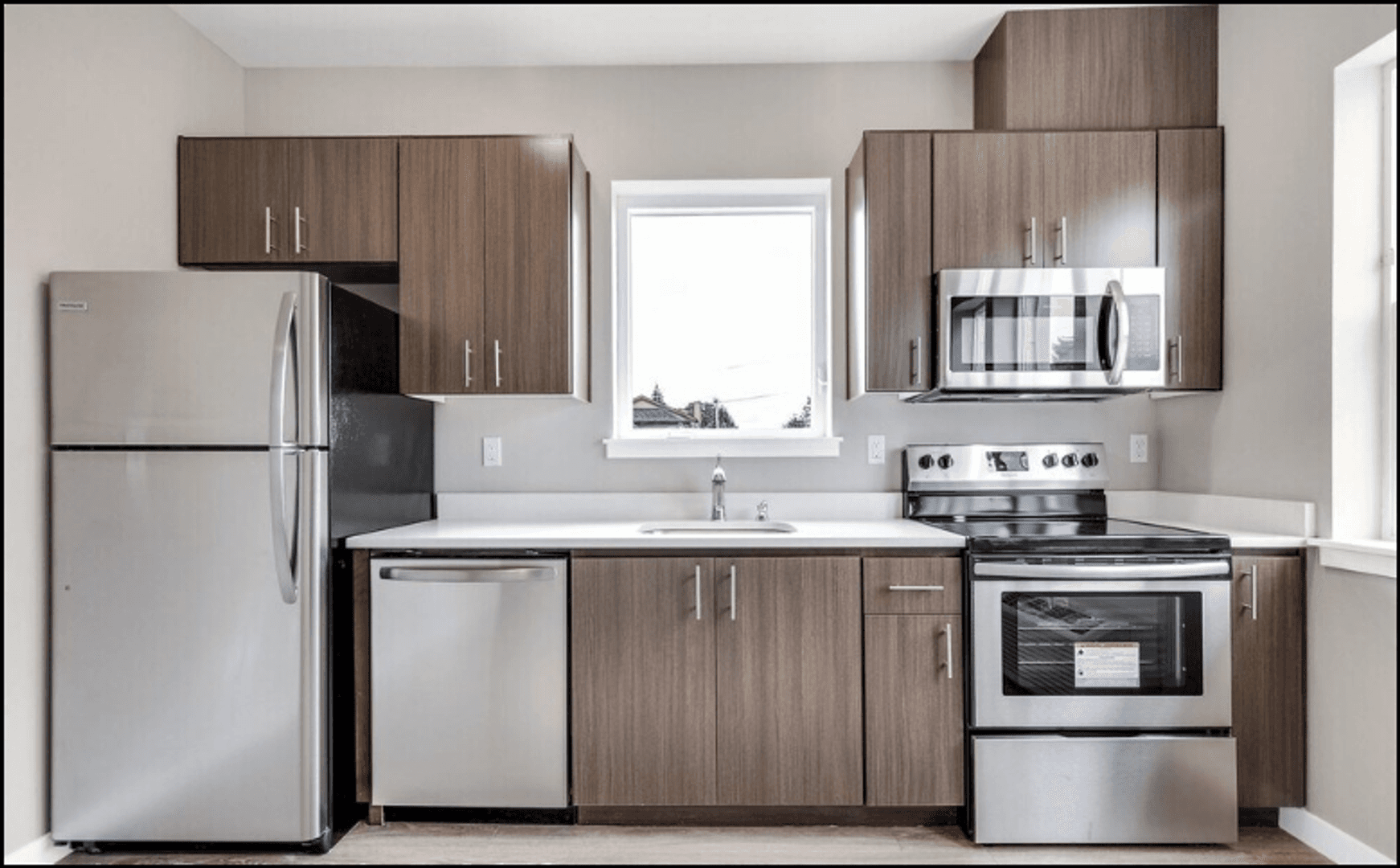 Portland Apartment: 6105 Southeast Cora Street