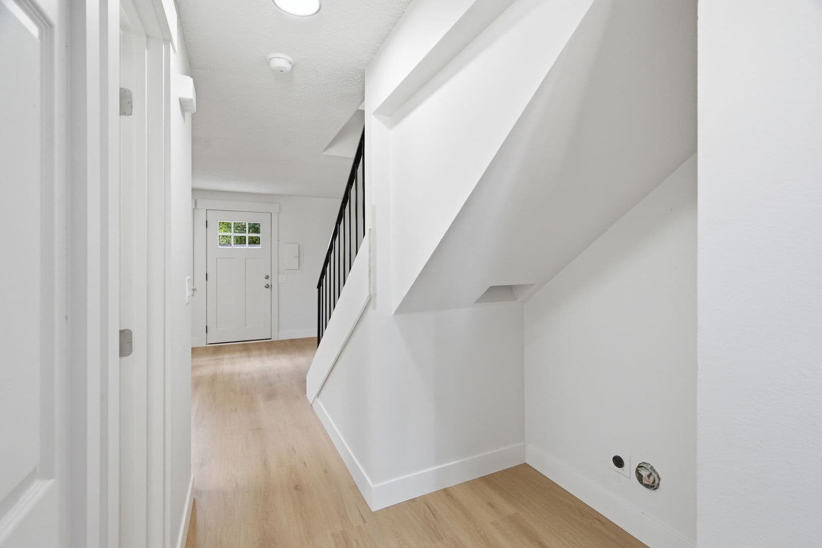 Salem Townhome: 190 Boone Road SE