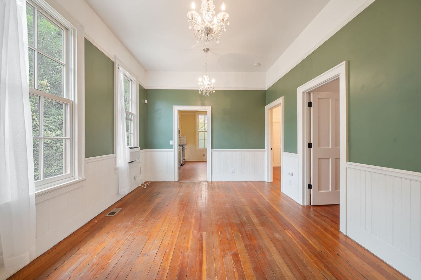 Portland House: 1945 NW Raleigh Street