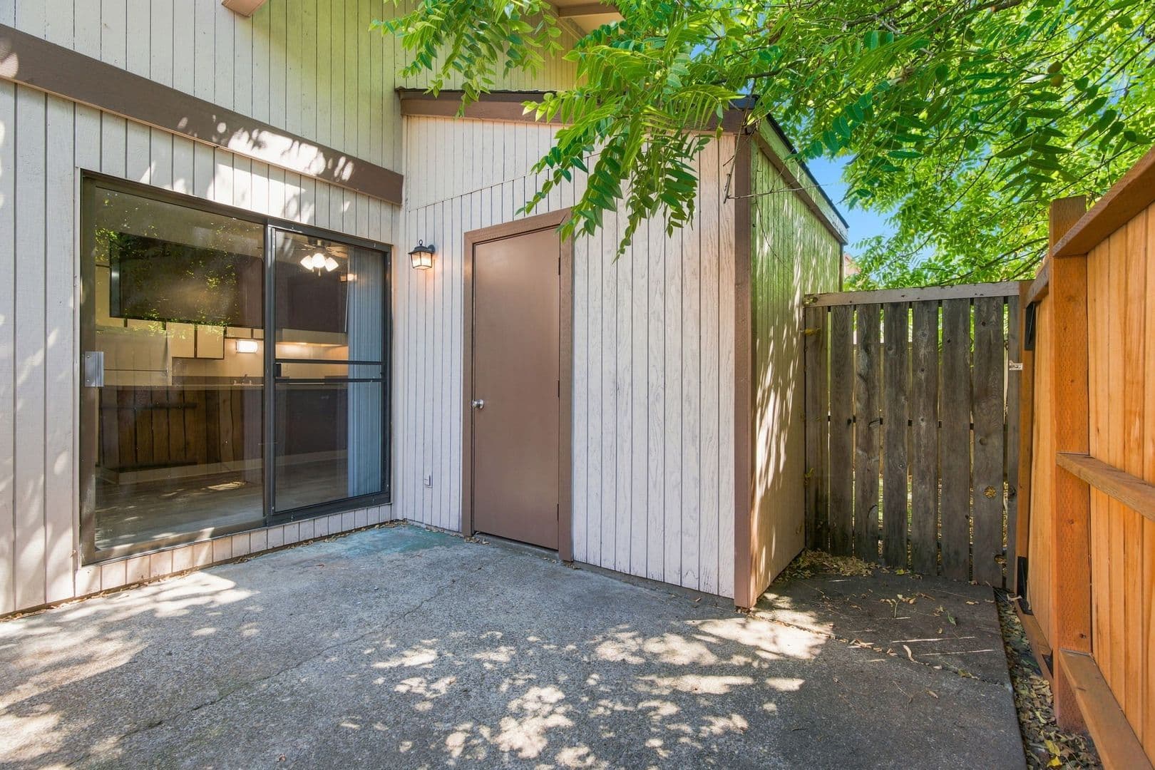 Salem Townhome: 190 Boone Road SE