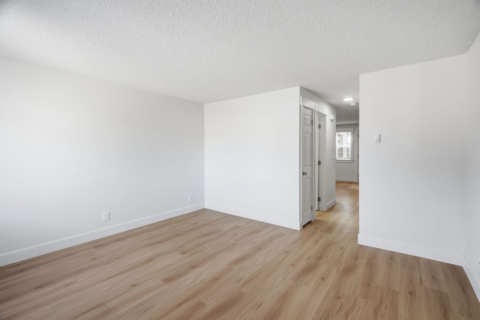 Salem Townhome: 190 Boone Road SE