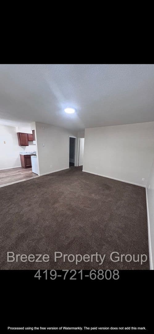 Toledo Apartment: 5339 Secor