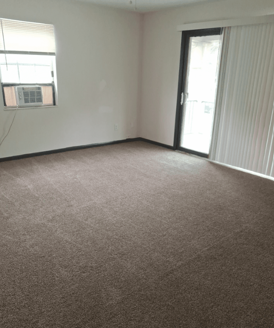 Toledo Apartment: 5339 Secor