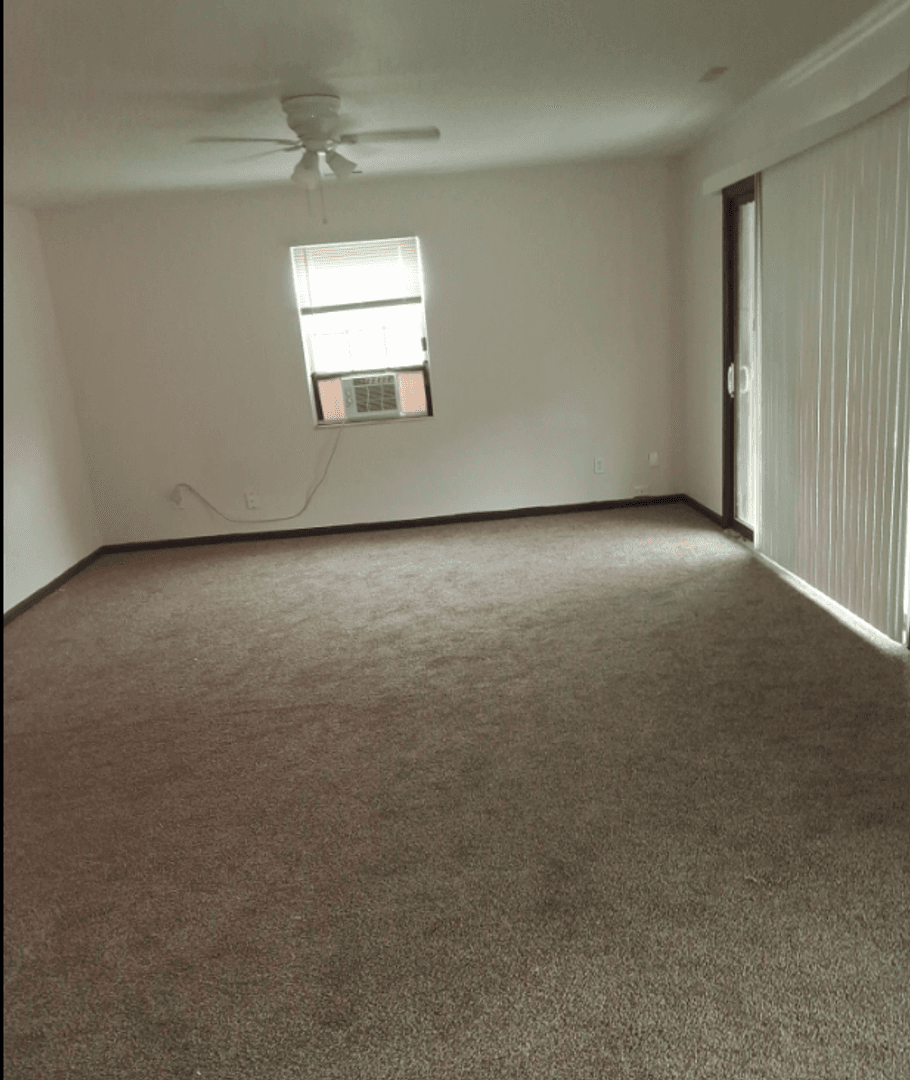 Toledo Apartment: 5339 Secor