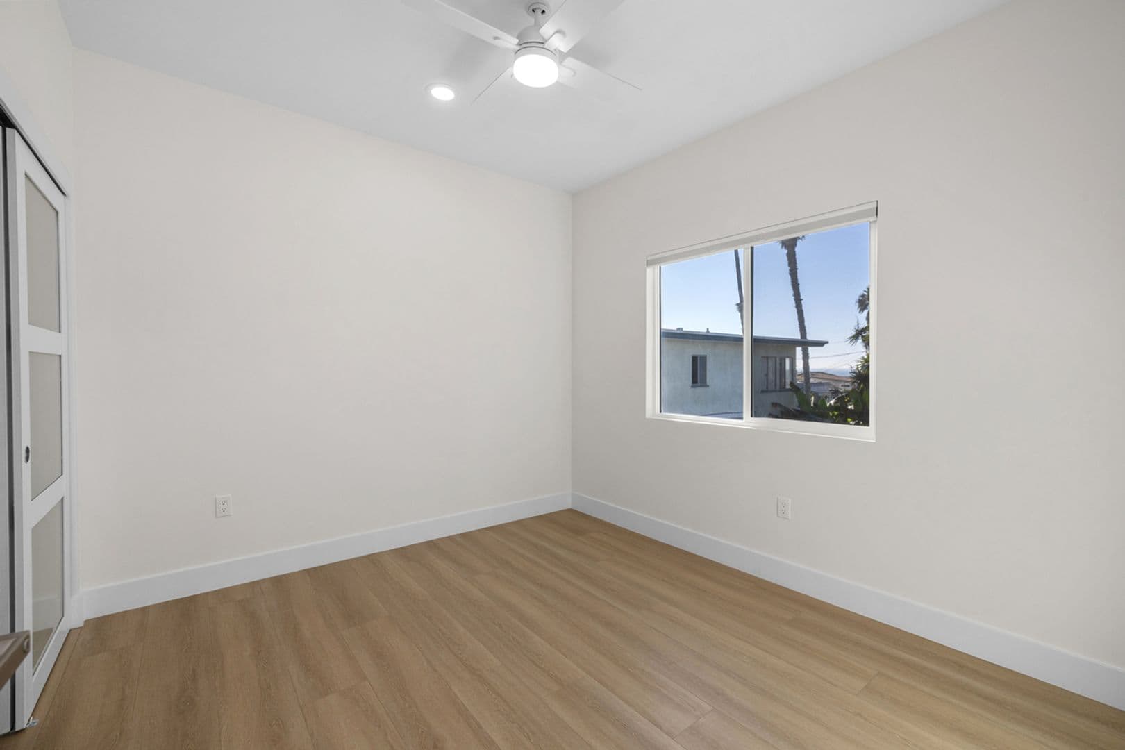 San Diego Apartment: 4785 Bermuda Avenue