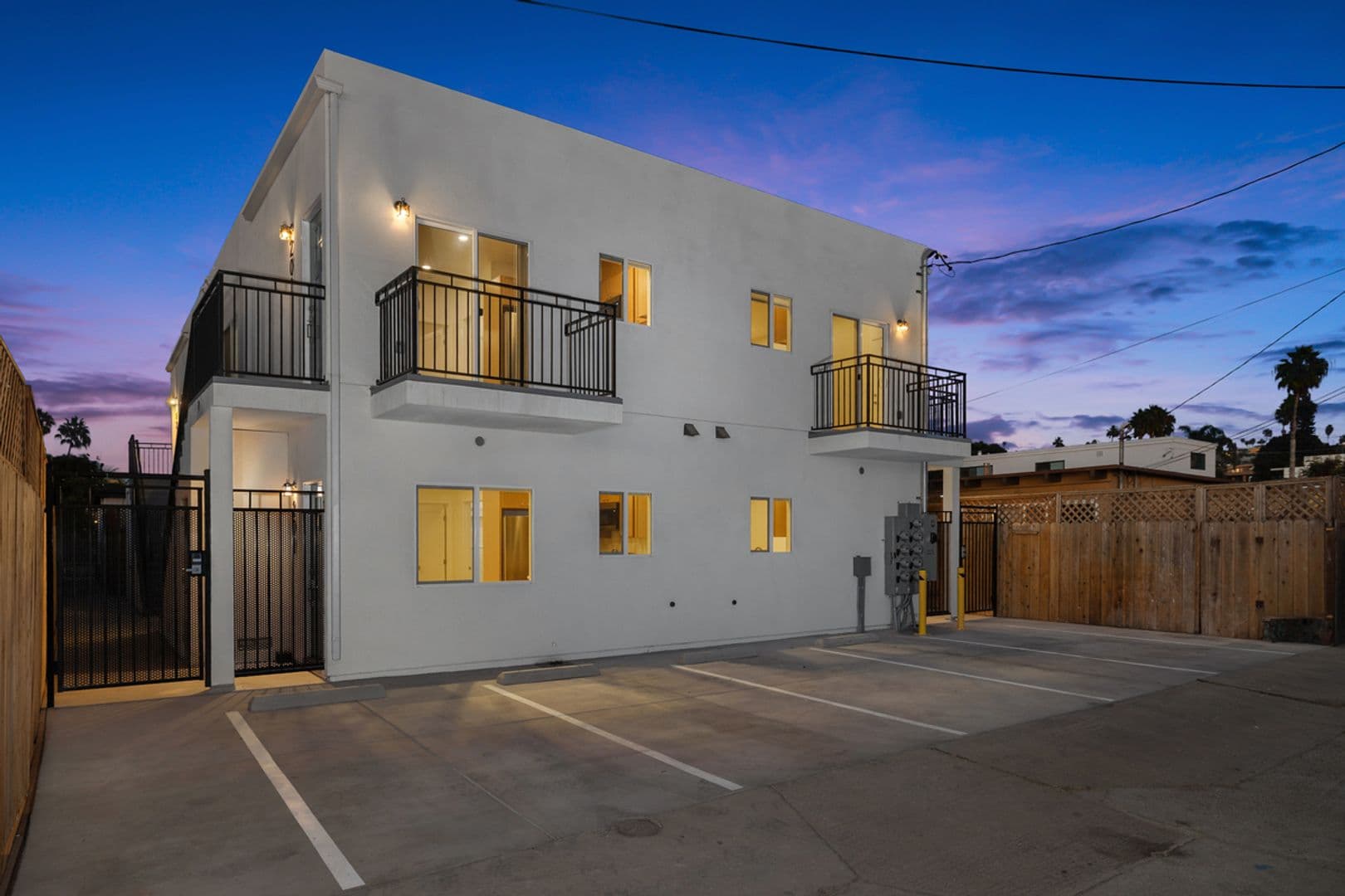 San Diego Apartment: 4785 Bermuda Avenue