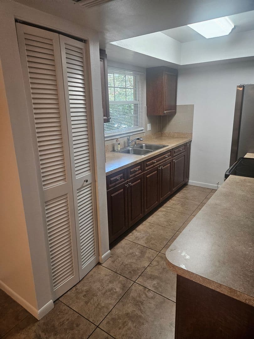 Clearwater House: 1845 S Highland Avenue