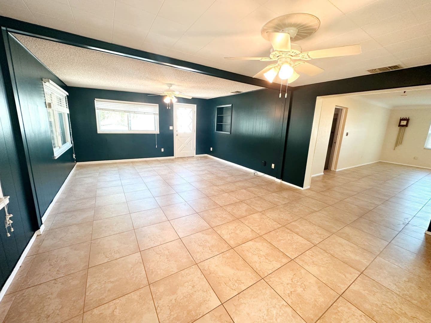 St Petersburg House: 1770 63rd Ave N,