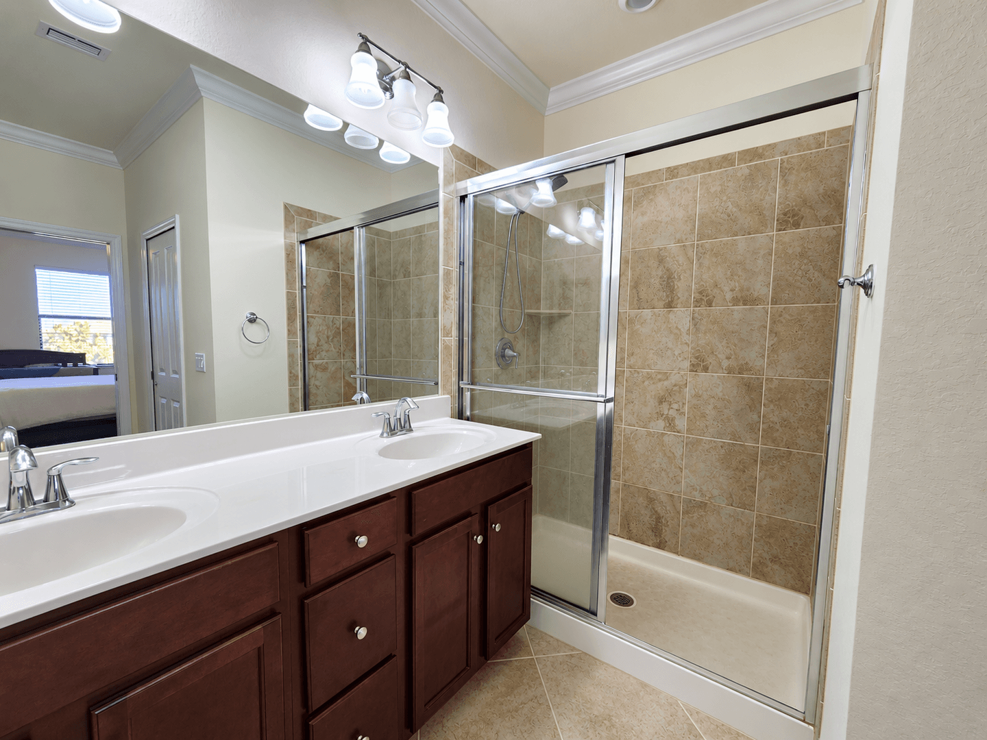 Venice House: 20252 Lagente Cir