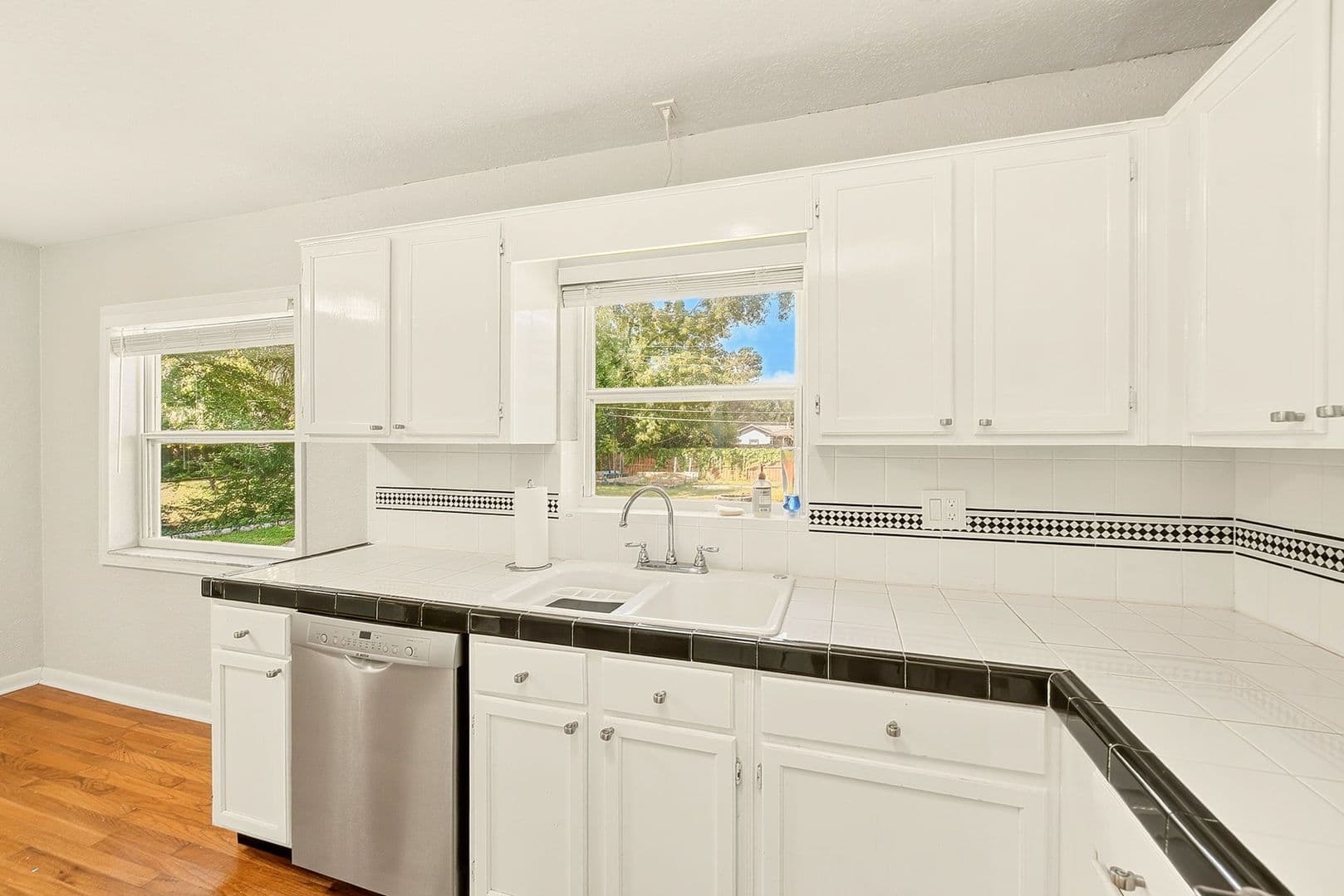 Clearwater House: 100 N Arcturas Ave