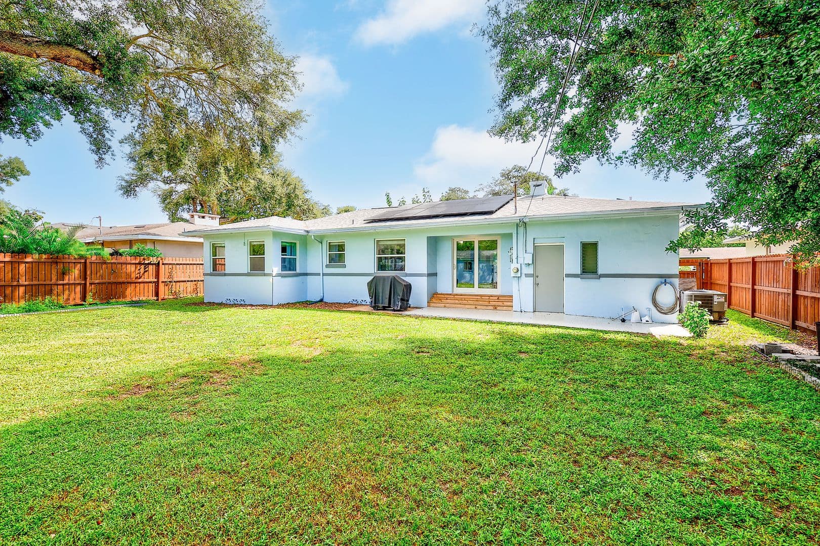 Clearwater House: 100 N Arcturas Ave