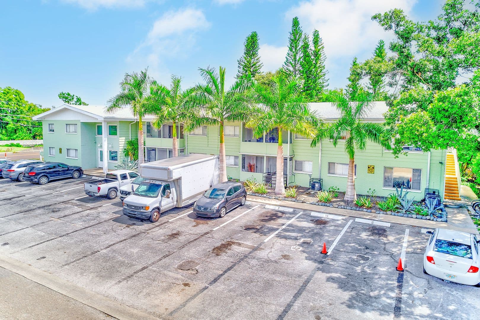 Clearwater Condo: 1329 Drew St