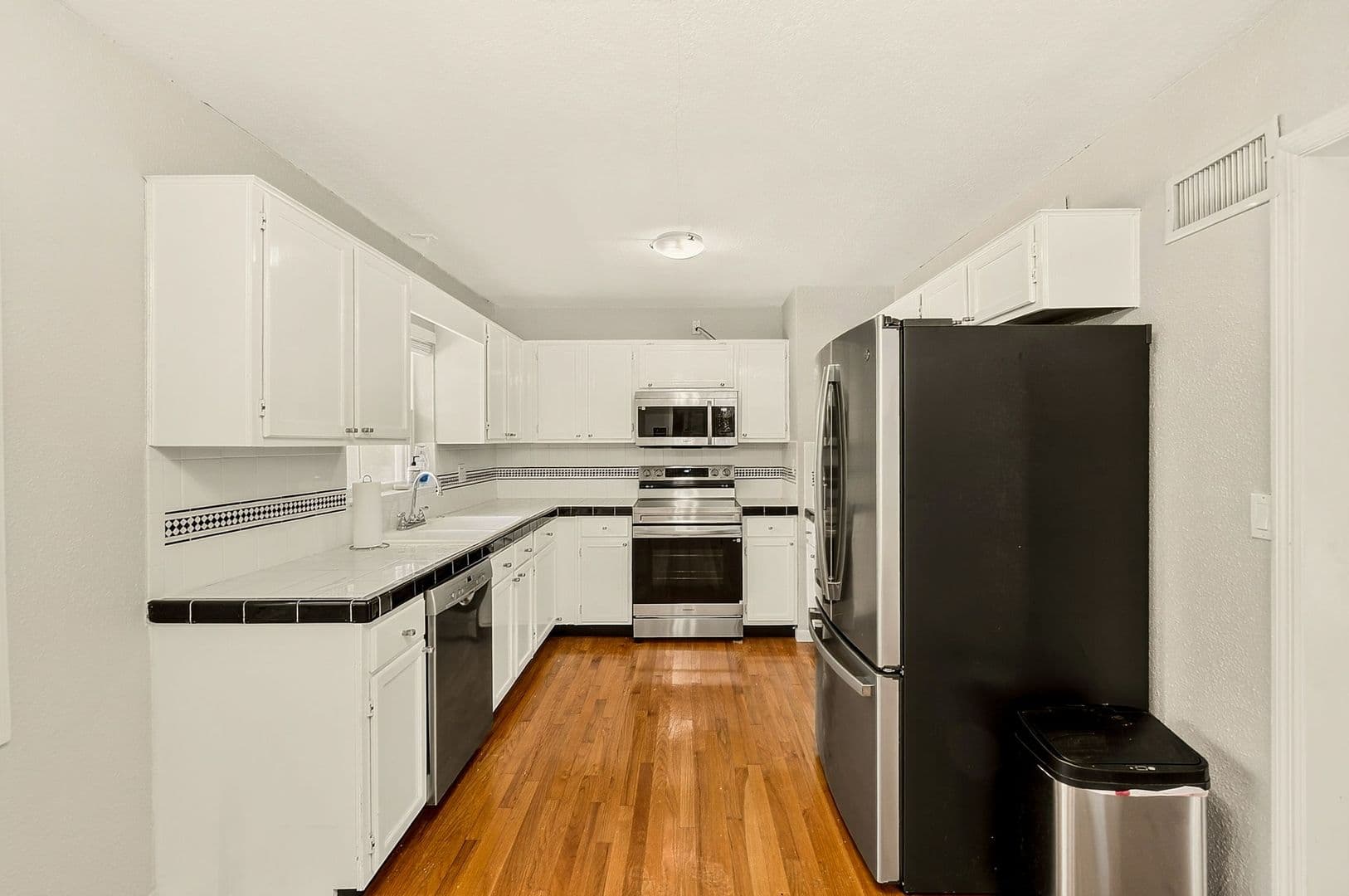 Clearwater House: 100 N Arcturas Ave
