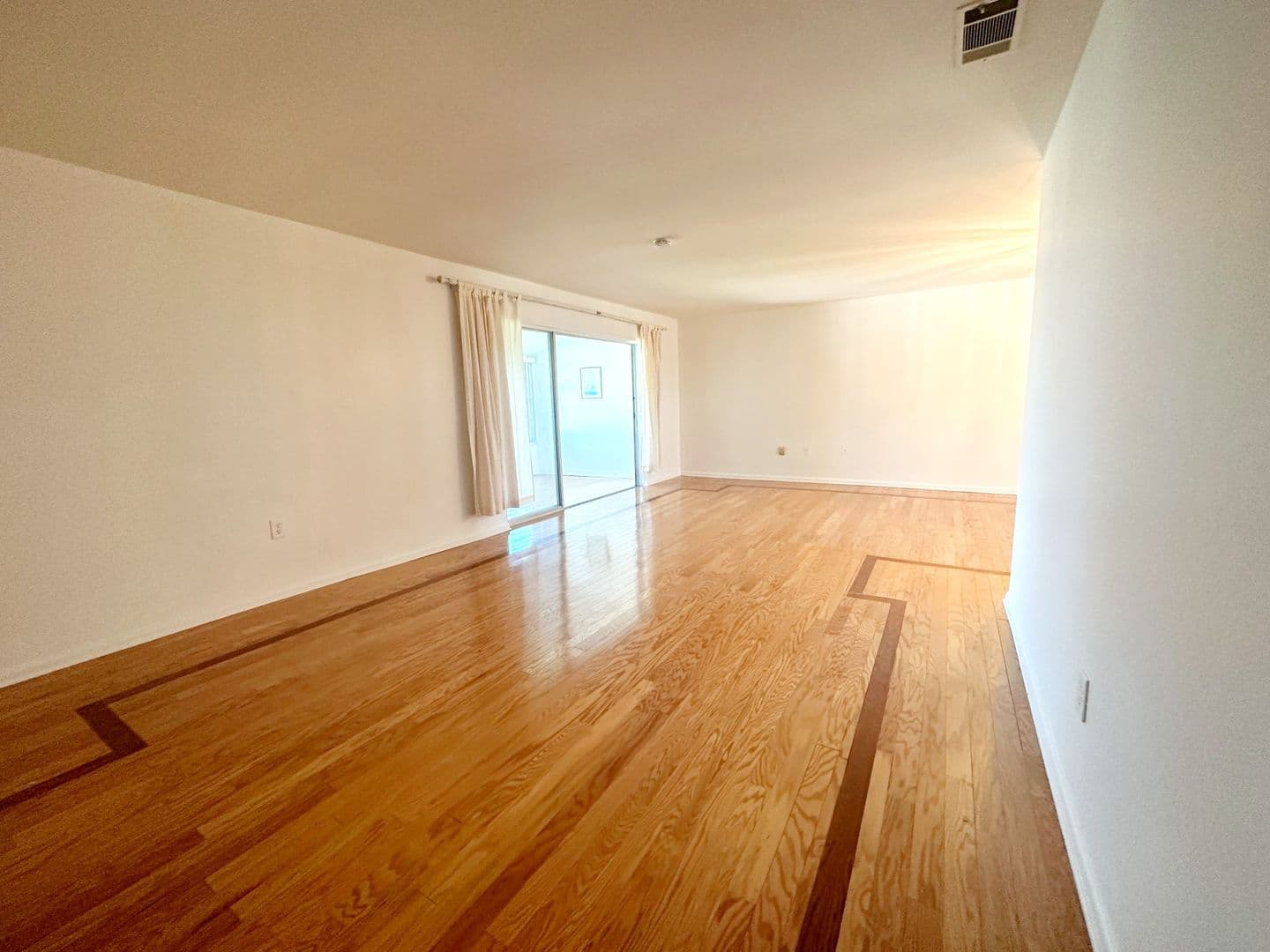 South Pasadena House: 1819 Shore Dr S