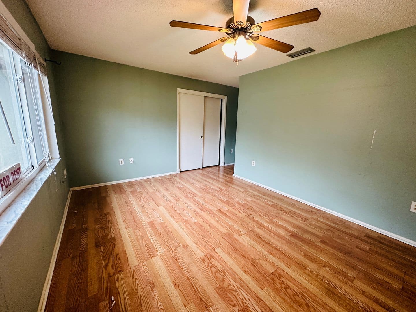 Palm Harbor House: 2361 Orangeside Rd