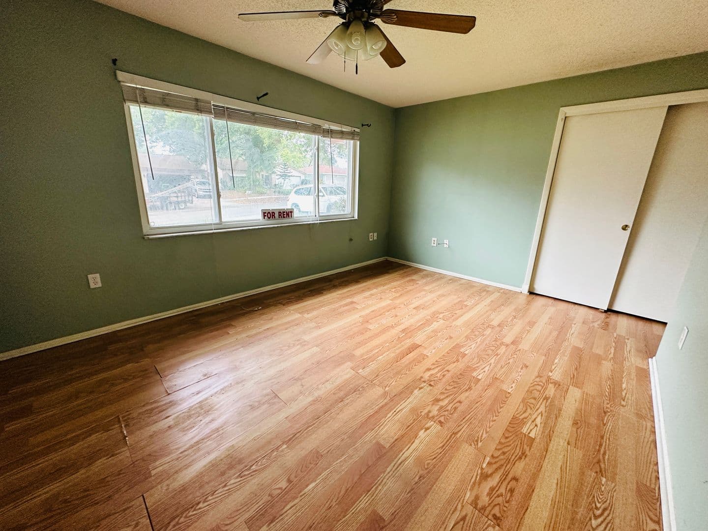 Palm Harbor House: 2361 Orangeside Rd