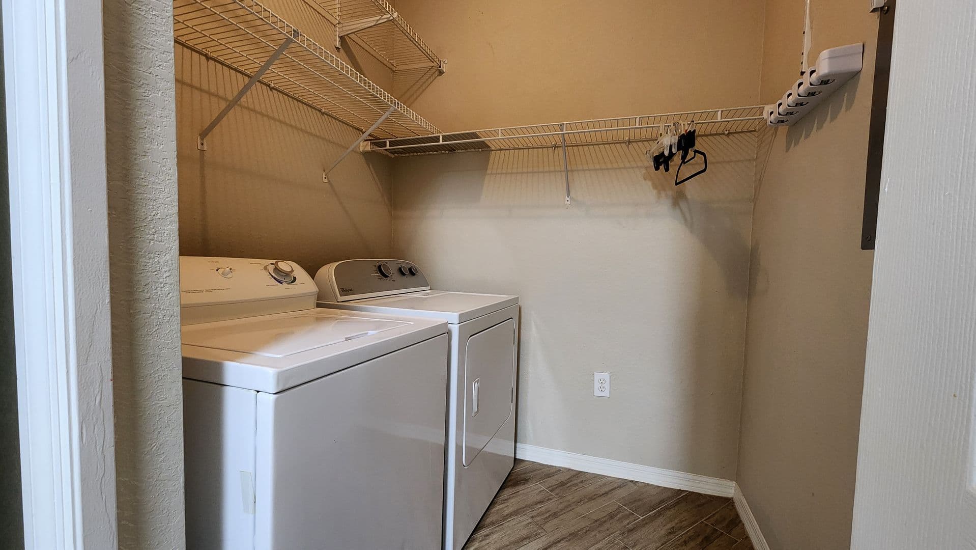 Sarasota House: 5134 Northridge Rd, #203