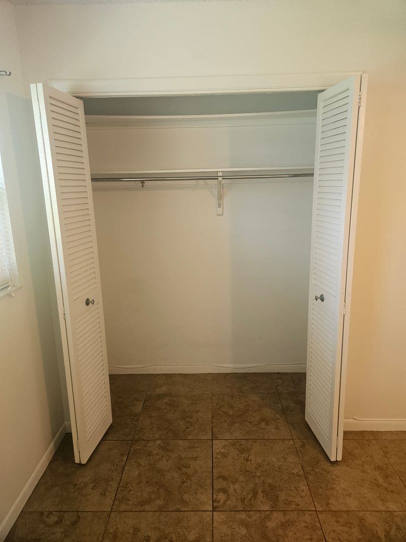 Clearwater House: 1845 S Highland Avenue