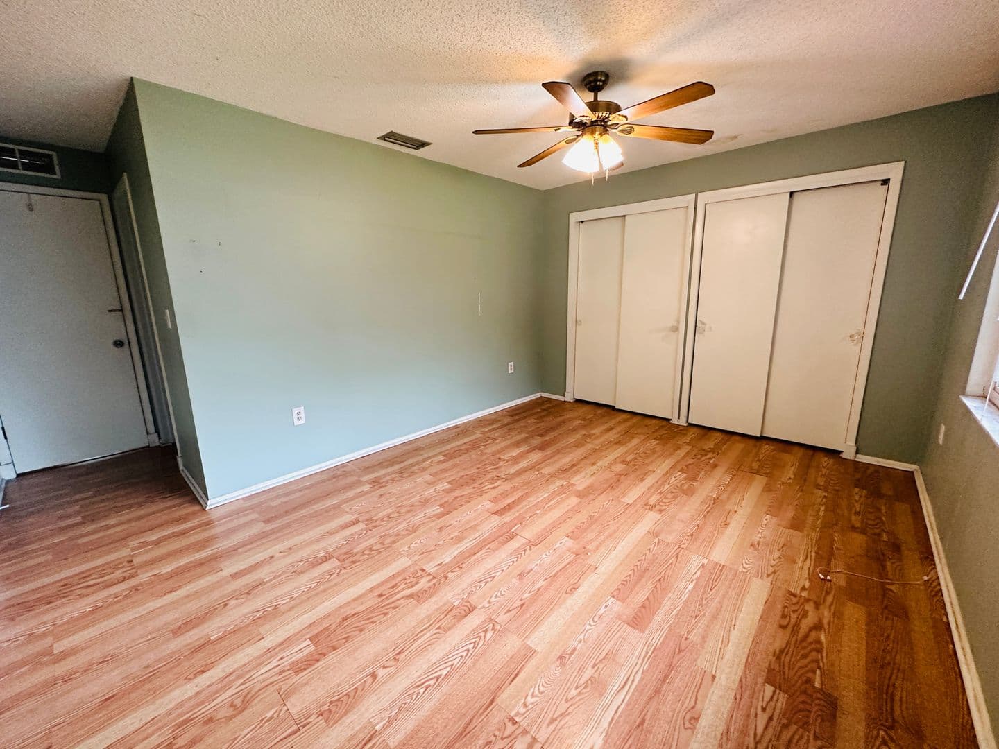 Palm Harbor House: 2361 Orangeside Rd