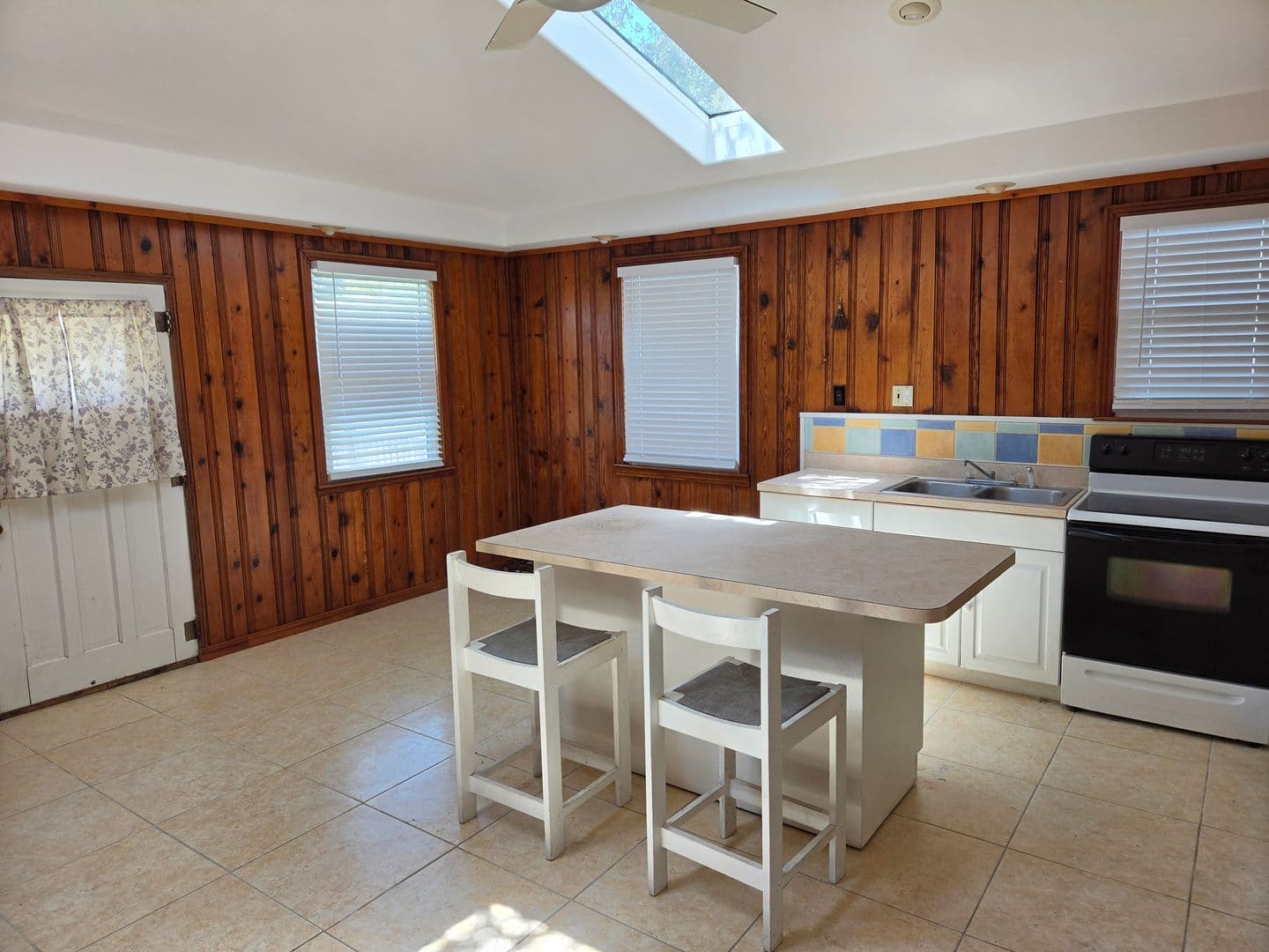 Gulfport House: 5023 27th Avenue South
