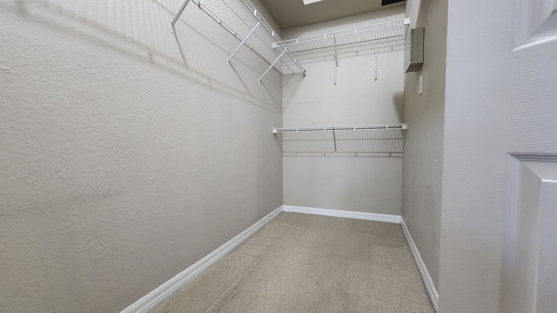 Sarasota House: 5134 Northridge Rd, #203
