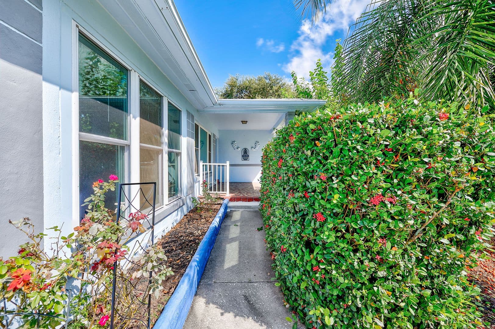 Clearwater House: 100 N Arcturas Ave