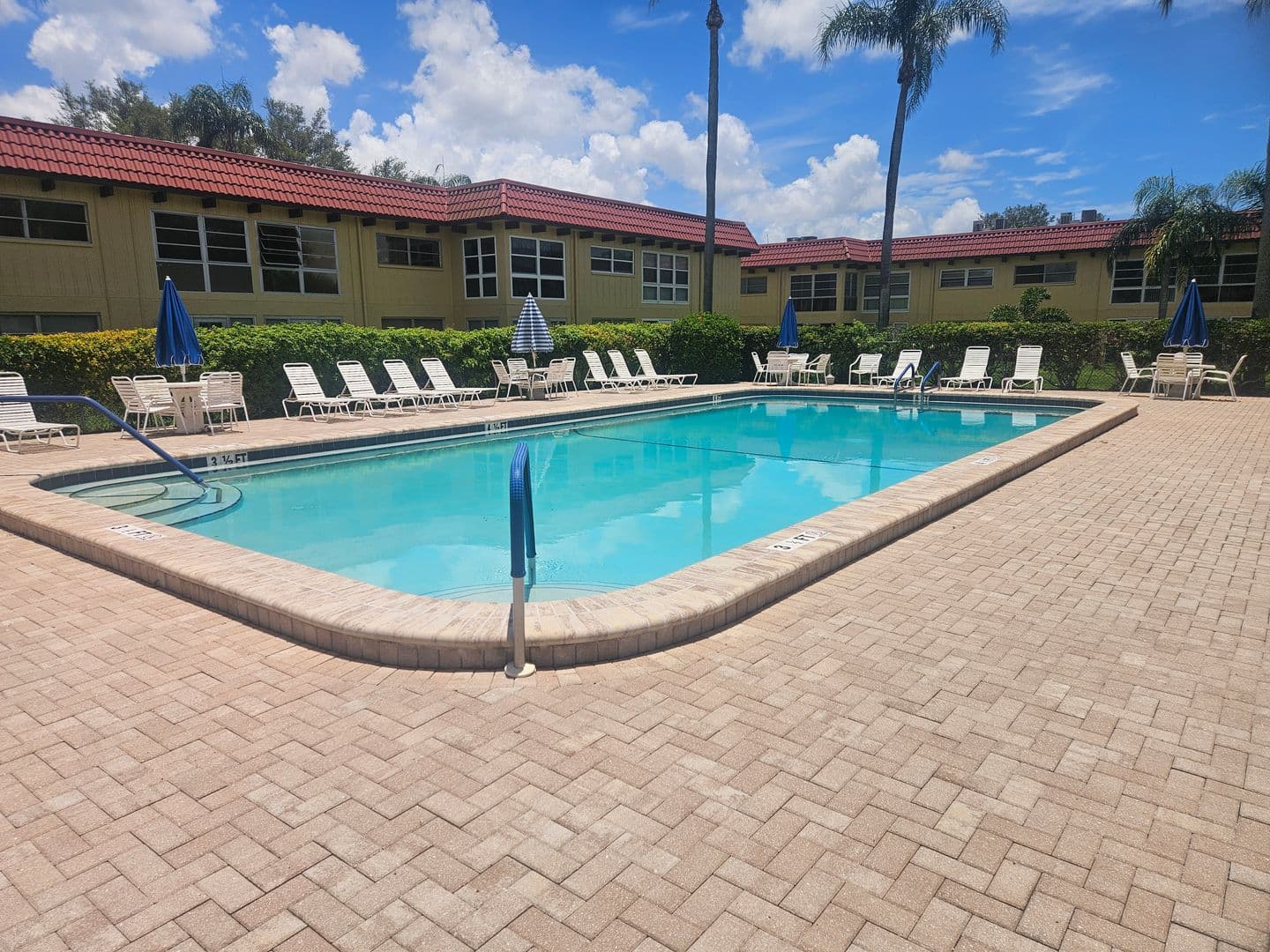 Clearwater House: 1845 S Highland Avenue