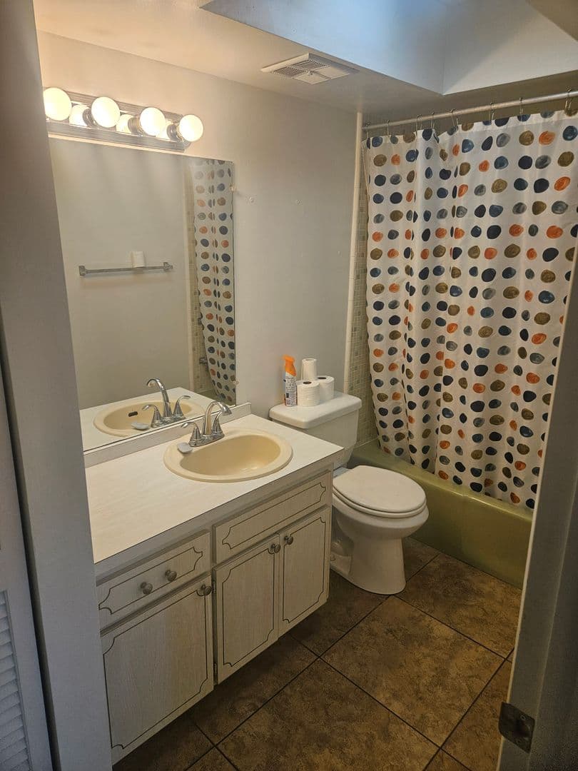 Clearwater House: 1845 S Highland Avenue