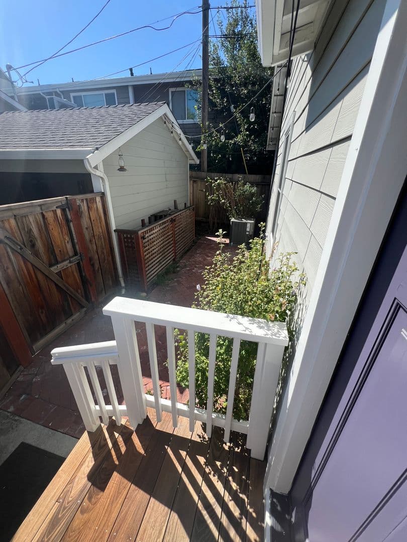 Walnut Creek Apartment: 1963 Trinity Ave