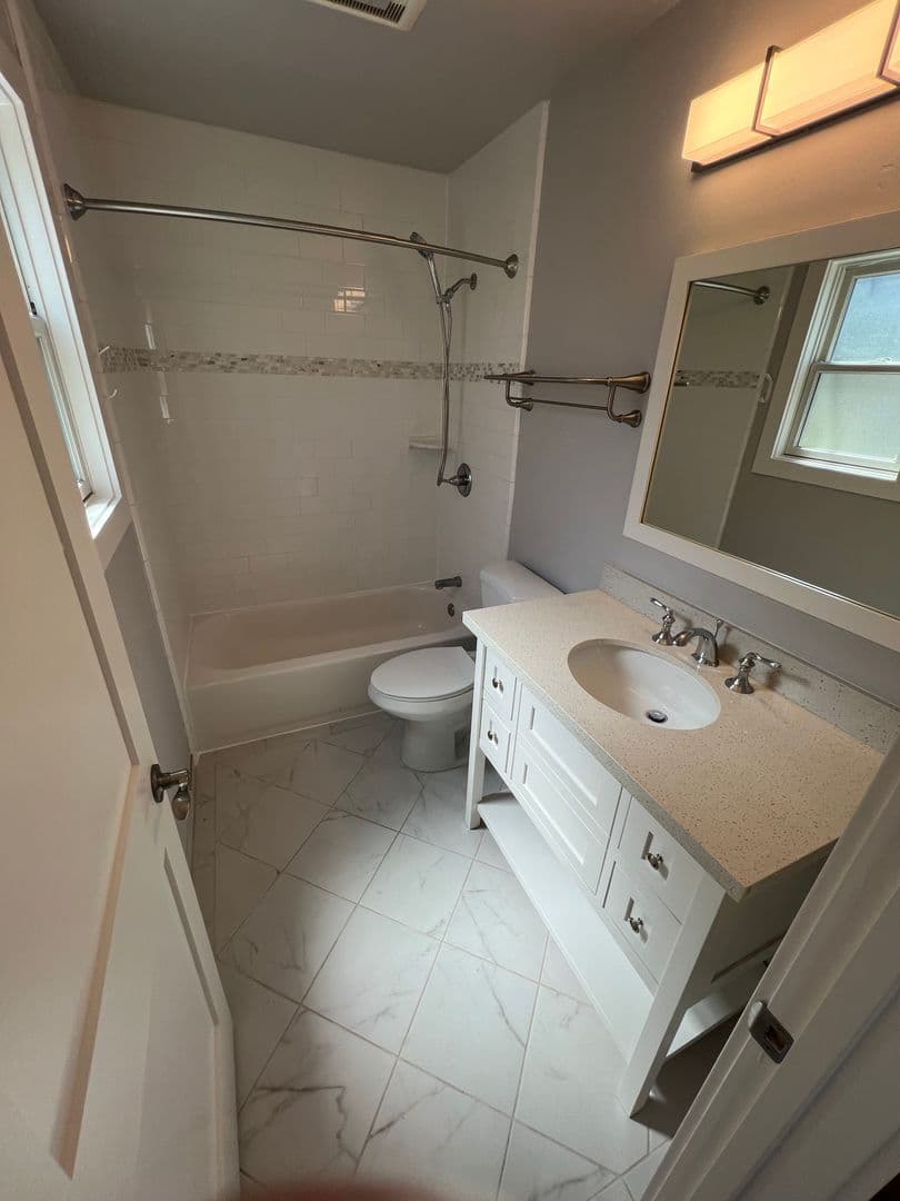Walnut Creek Apartment: 1963 Trinity Ave
