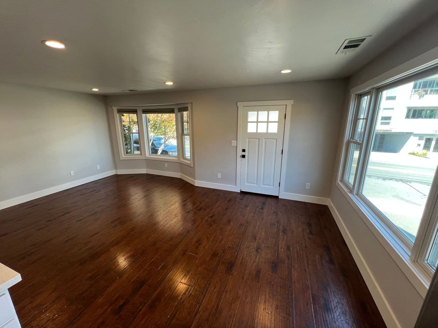 Walnut Creek Apartment: 1963 Trinity Ave