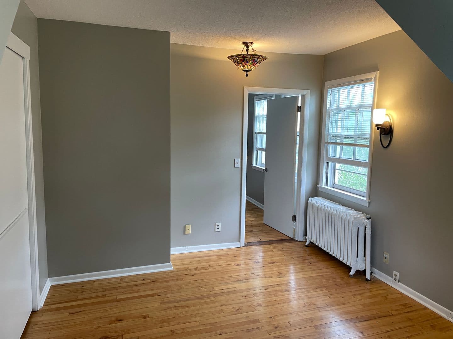 Minneapolis Apartment: 2118 Pillsbury Ave S