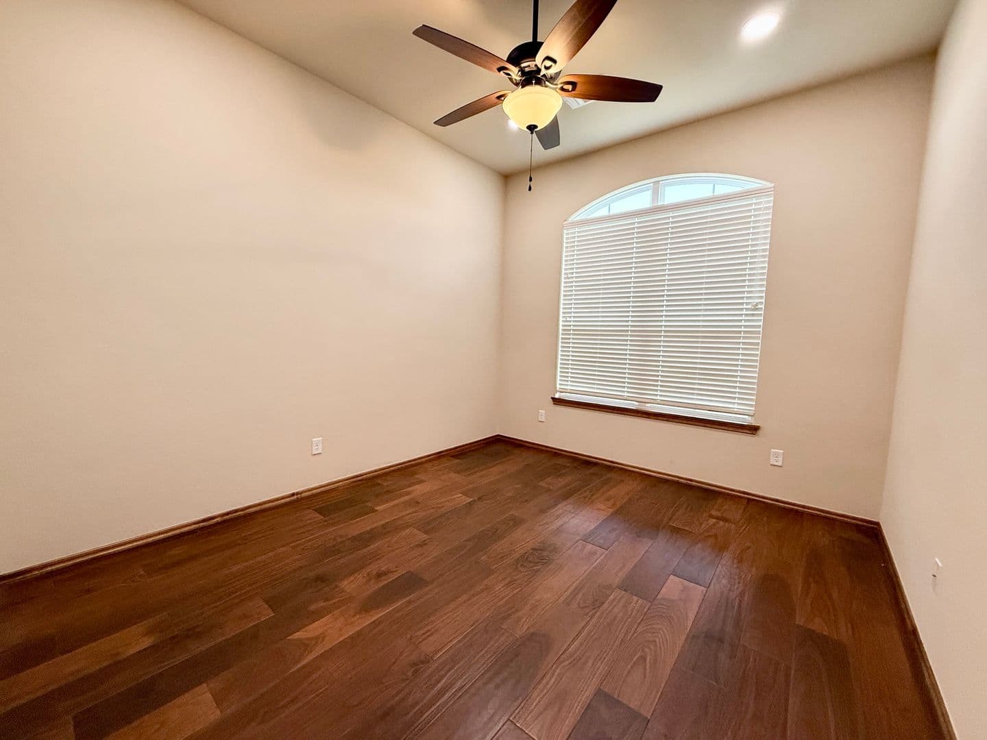 Norman House: 706 Sedona Dr