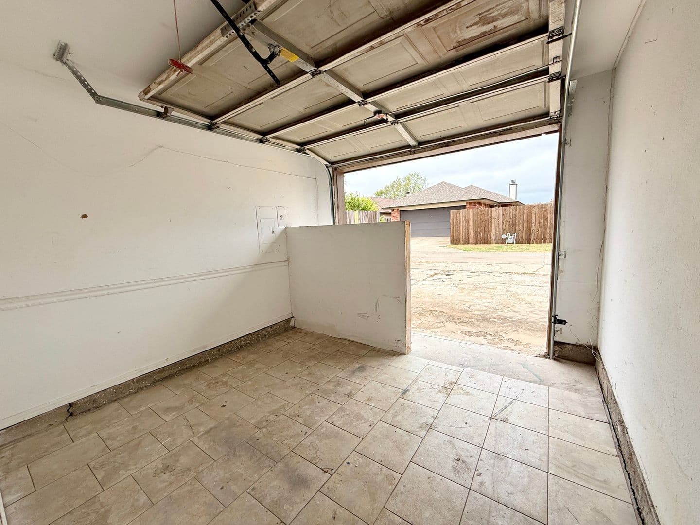 Moore House: 2111 Goodrich Dr