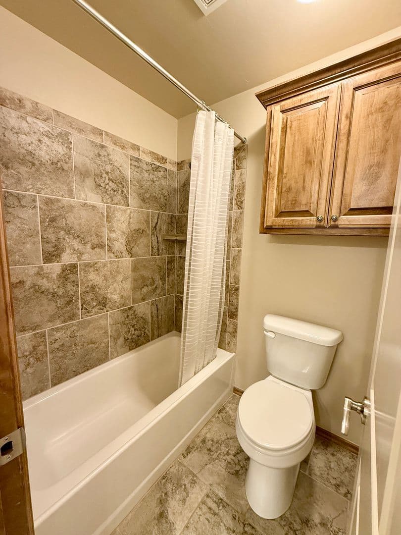 Norman House: 706 Sedona Dr