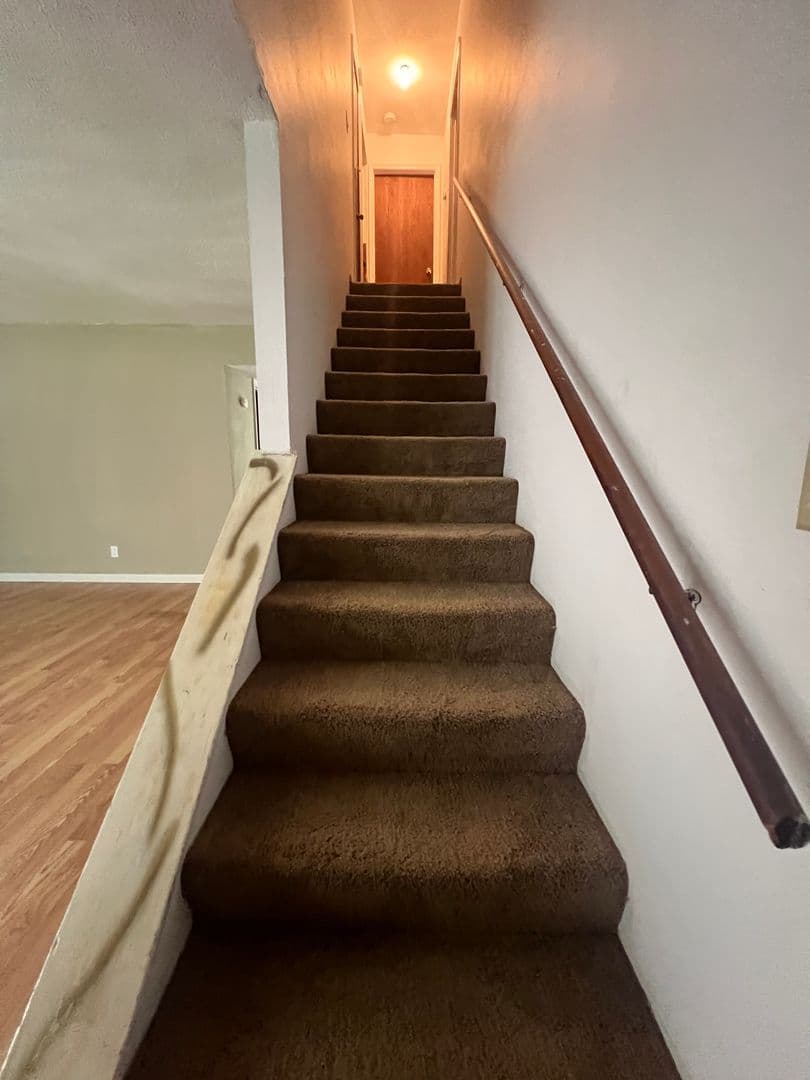 Columbia Apartment: 722-724 Clinkscales Rd.