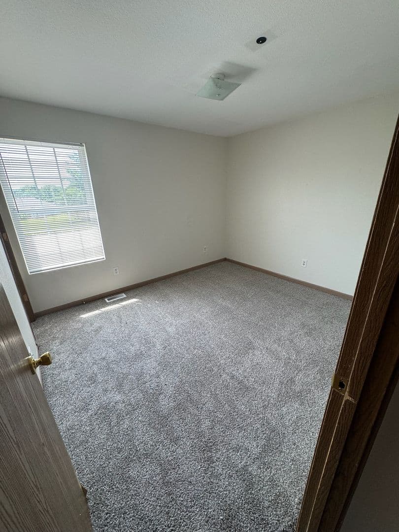 Columbia Apartment: 1717 - 1719 Hanover Blvd.