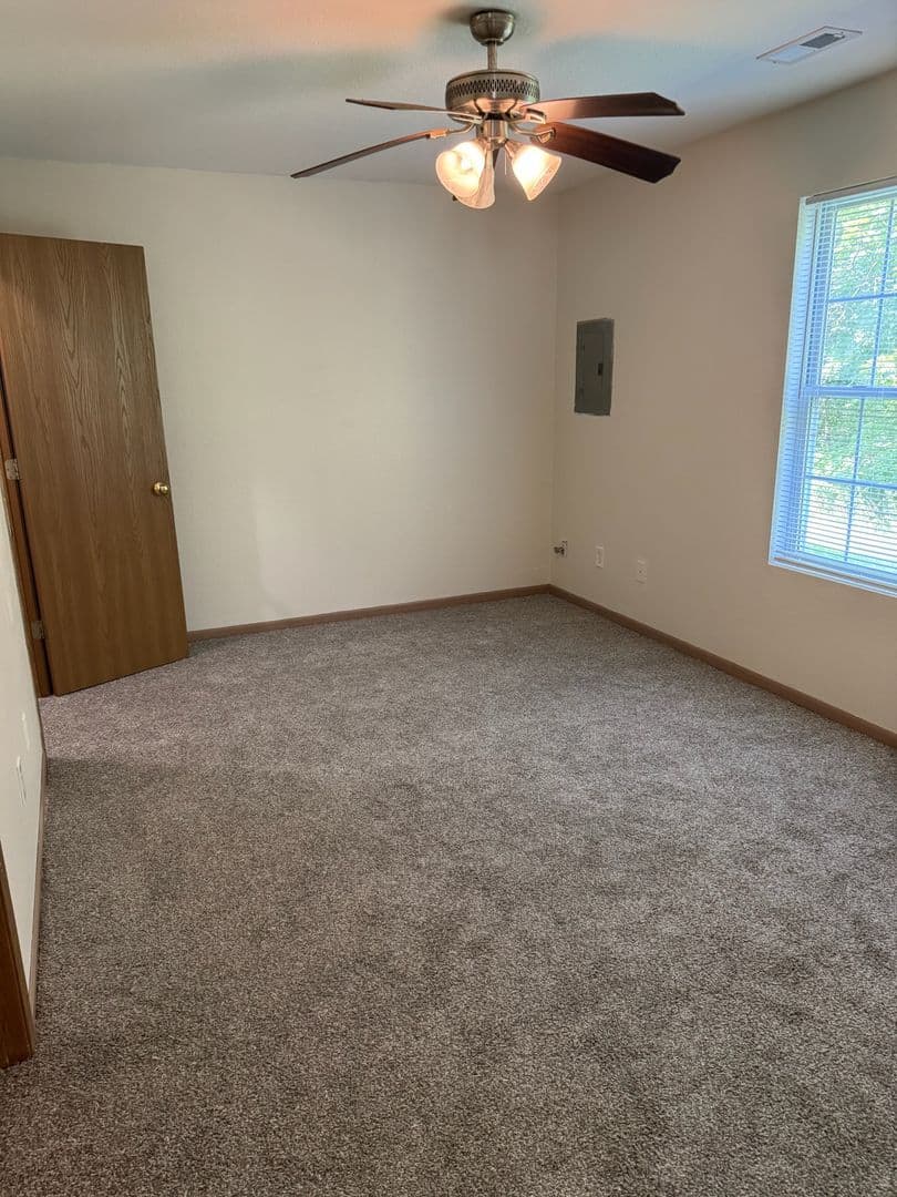Columbia Apartment: 1717 - 1719 Hanover Blvd.