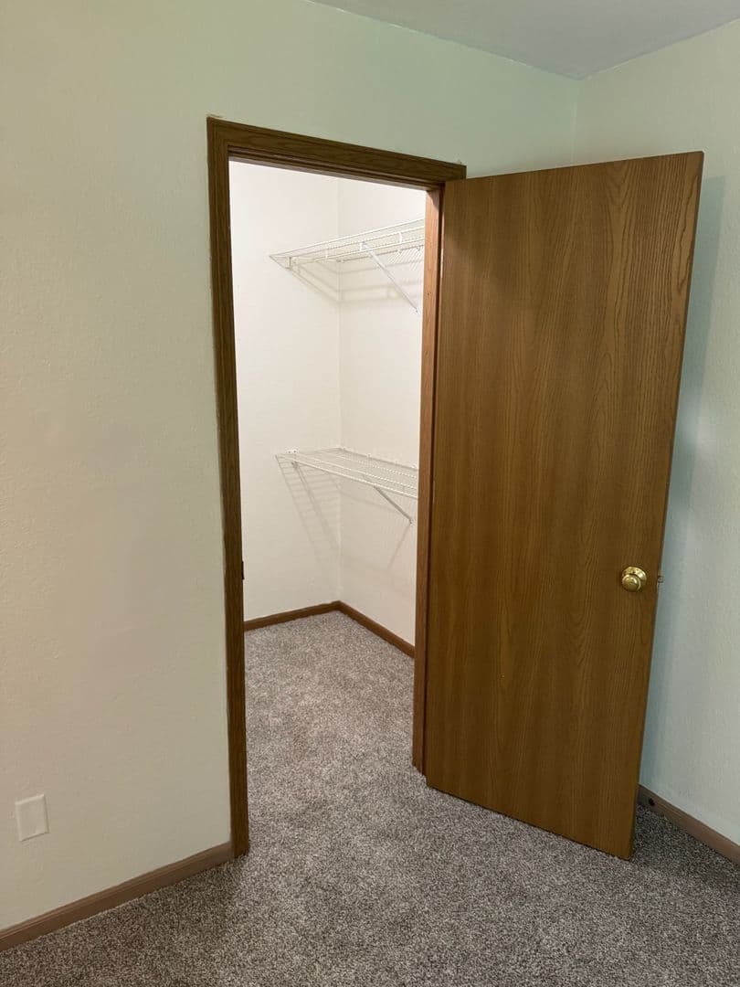 Columbia Apartment: 1717 - 1719 Hanover Blvd.